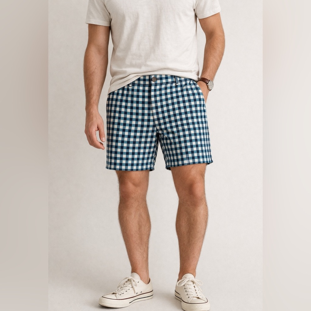 G.H. Bass & Co. Navy Blue and White Plaid Men's Shorts | size 34x10L | NWT